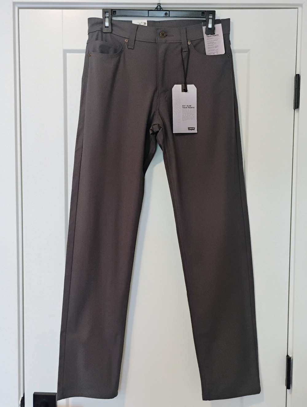 NWT 30x32 Levi's 511 Slim Tech Pants Gray Straight Leg Stretch NEW